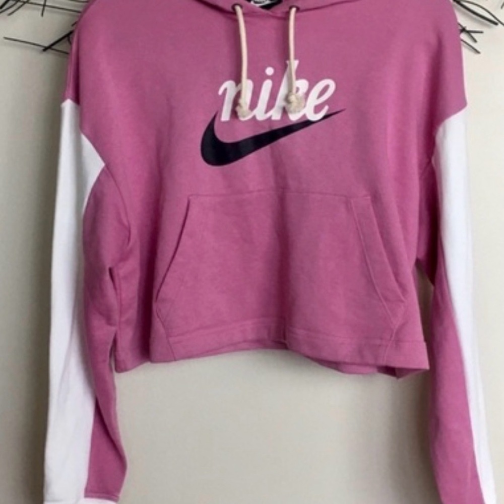 Nike Women's Pink and White Cropped Hoodie